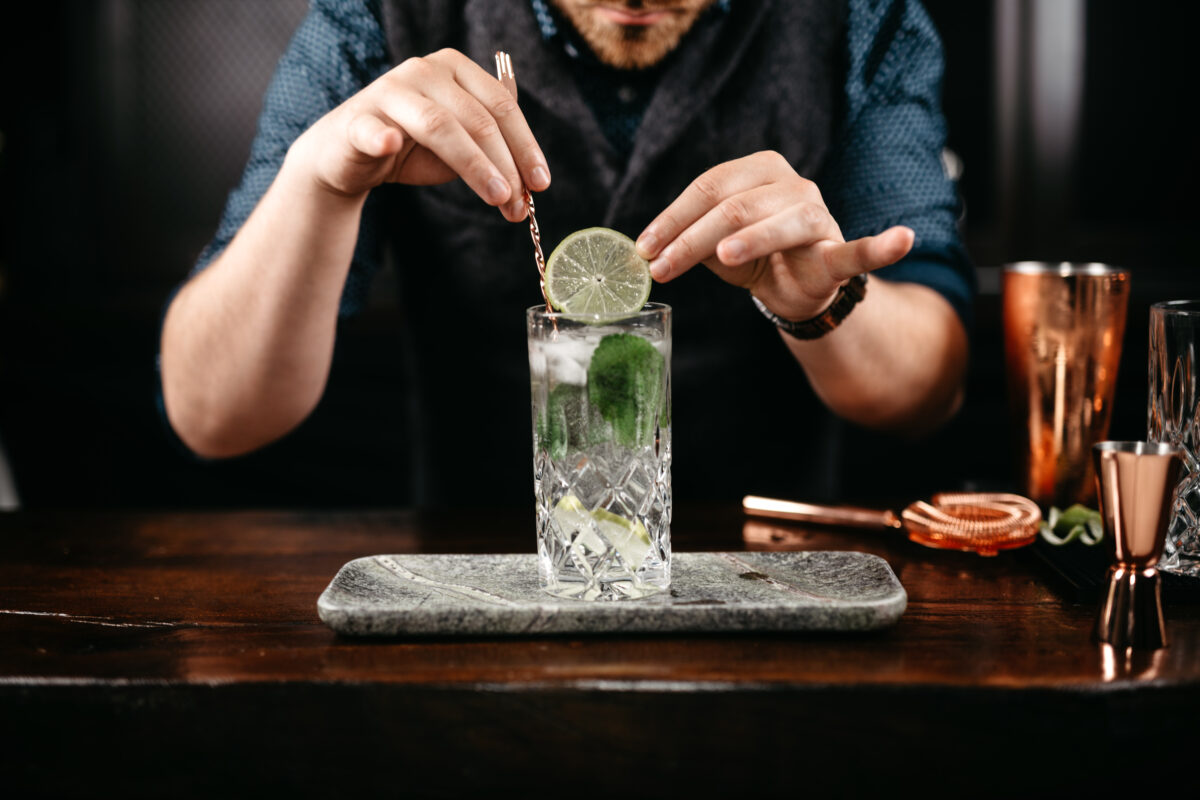 The Benefits of Hiring Professional Bartending Services